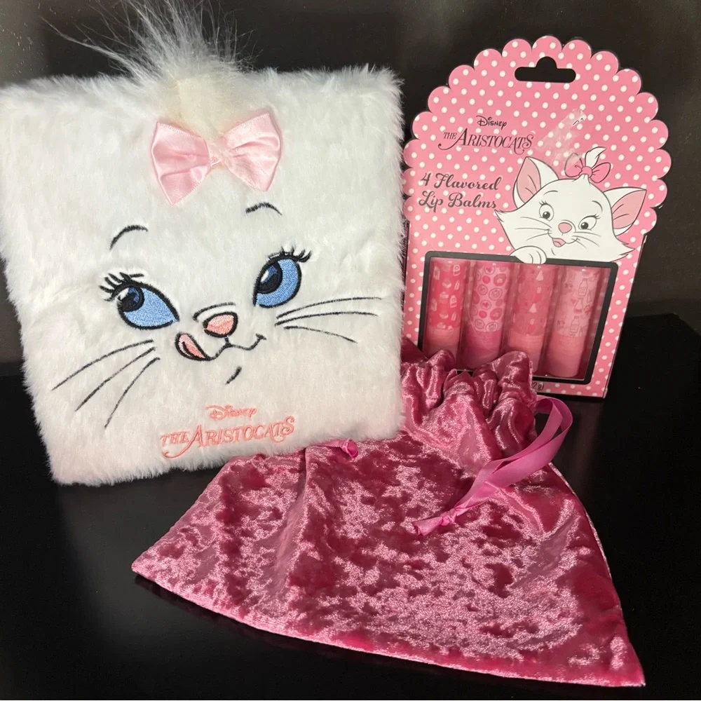 ARISTOCATS MAKEUP BUNDLE